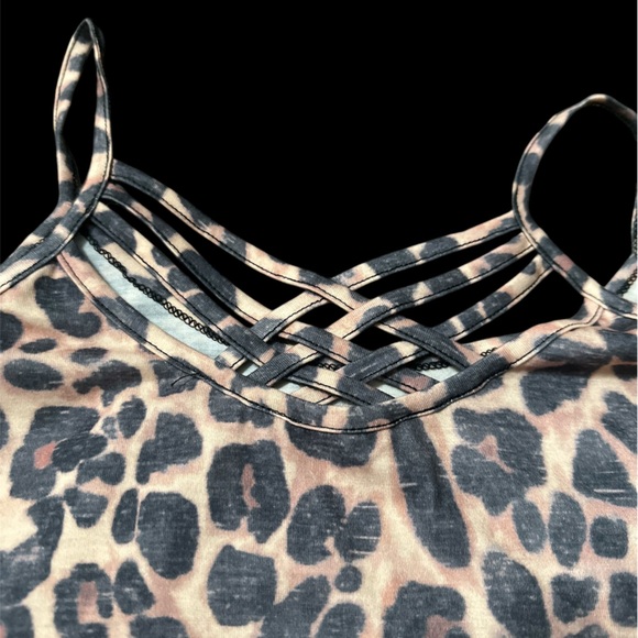 Leopard Tank - Picture 2 of 2